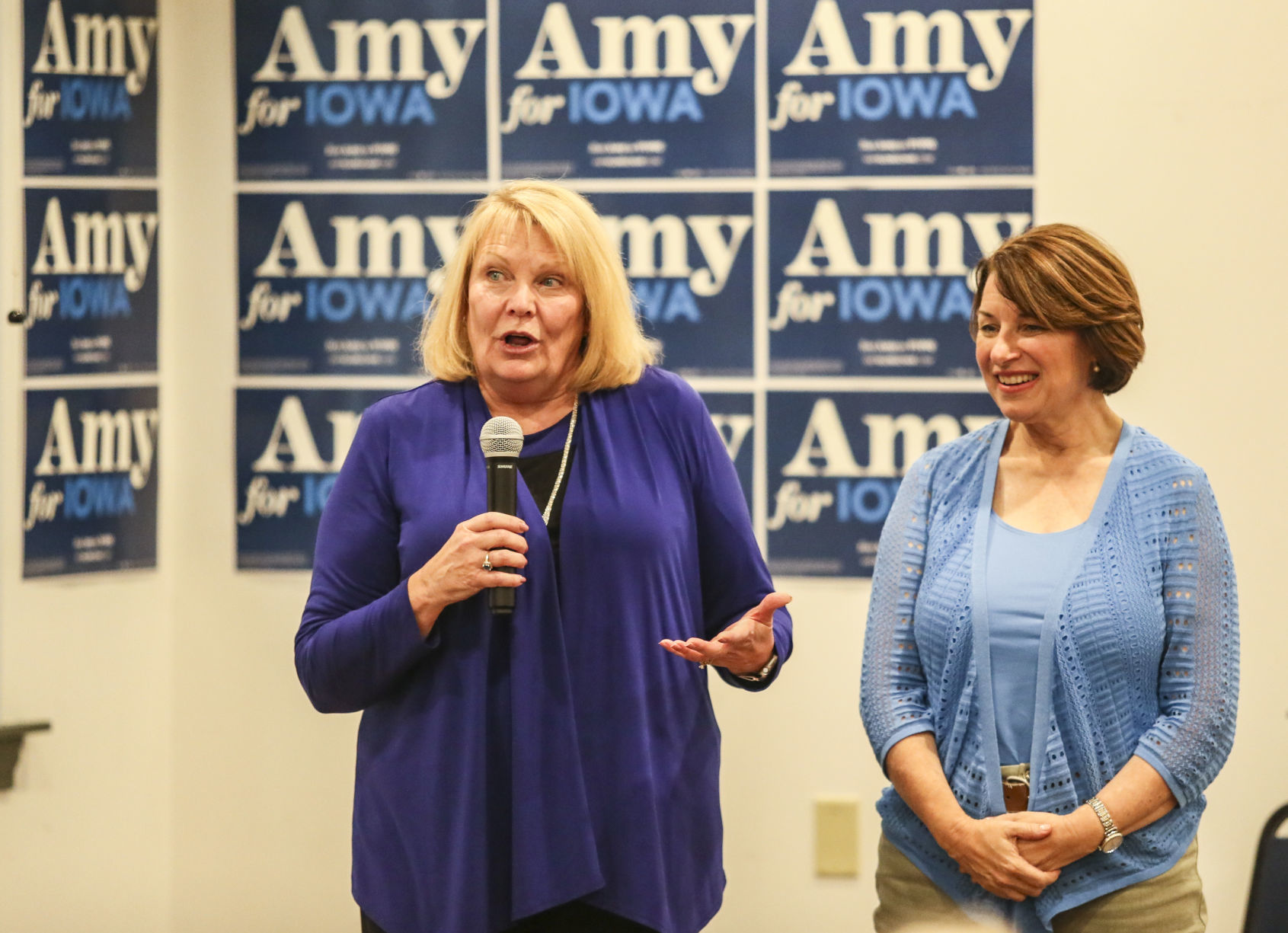 101919-mda-nws-klobuchar-09.jpg